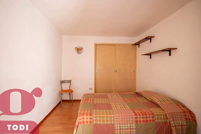 Appartamento bilocale in vendita in Via delle Grotte, Todi