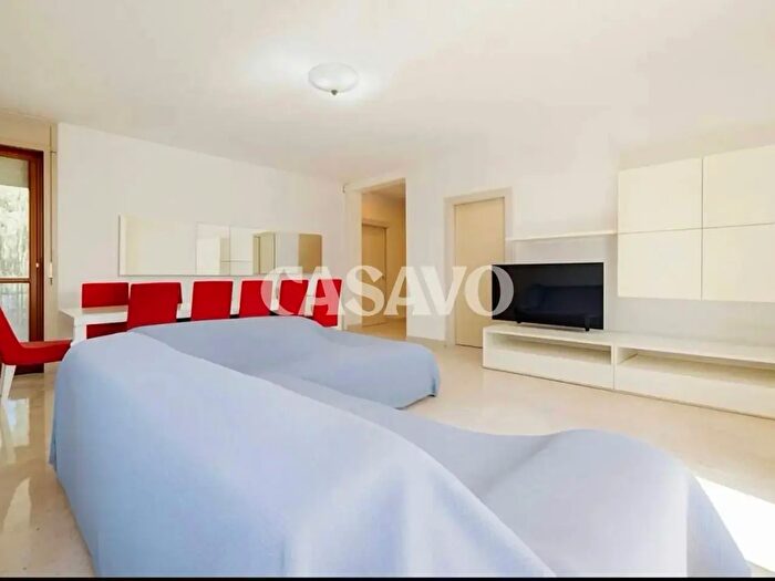 Appartamento con 5 locali in vendita in Via Federico Tesio, Milano