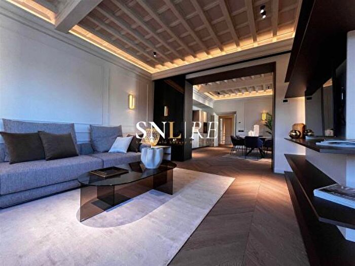 Appartamento con 5 locali in affitto in Piazza Nazario Sauro, Firenze