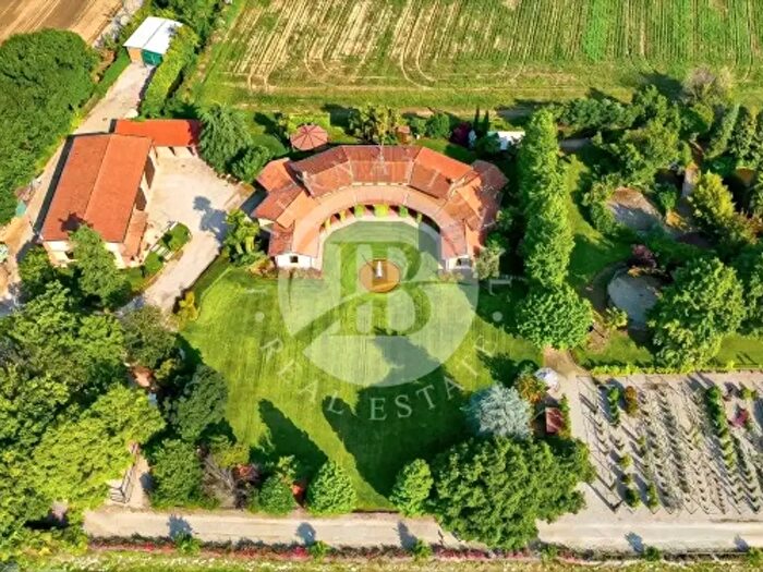 Casa con 6 locali in vendita in Settala