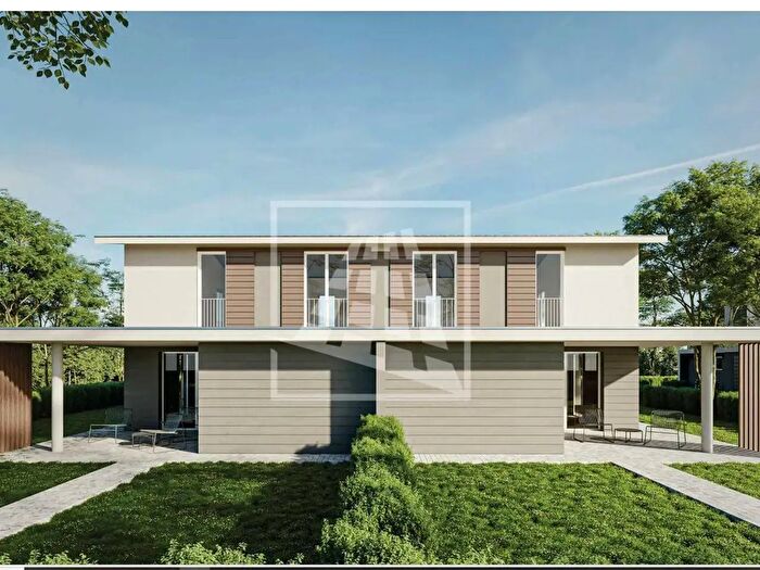 Casa con 6 locali in vendita in Tolstoj, Reggio Emilia