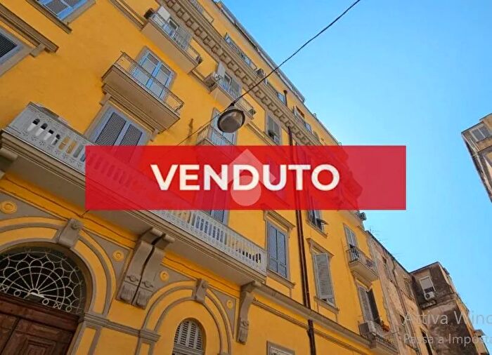 Appartamento quadrilocale in vendita in Via Privata Fiorentine a Chiaia, Napoli