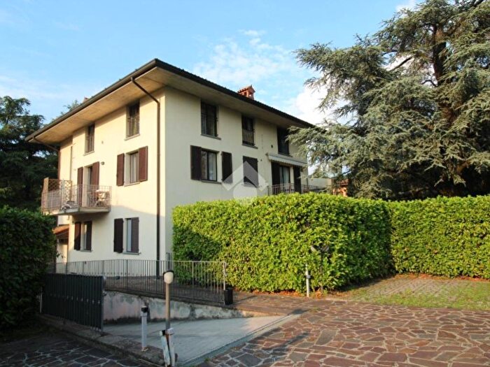 Appartamento bilocale in affitto in Via Madonna del Bosco, Longuelo, Bergamo