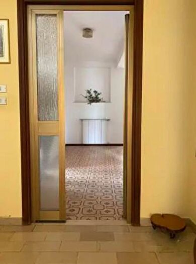 Appartamento con 6 locali in vendita in Via Toscana, Macomer