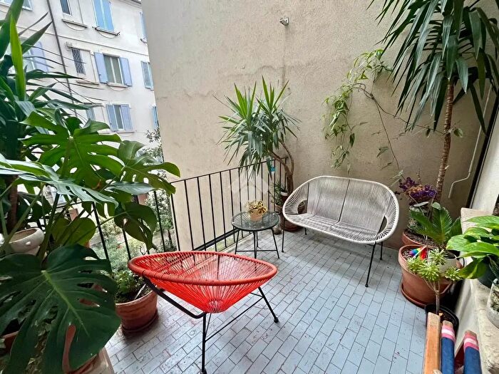 Appartamento bilocale in affitto in Via Castel Morrone, Milano