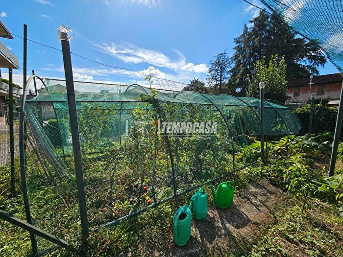 Appartamento bilocale in vendita in Via Gariardo, Capiago Intimiano