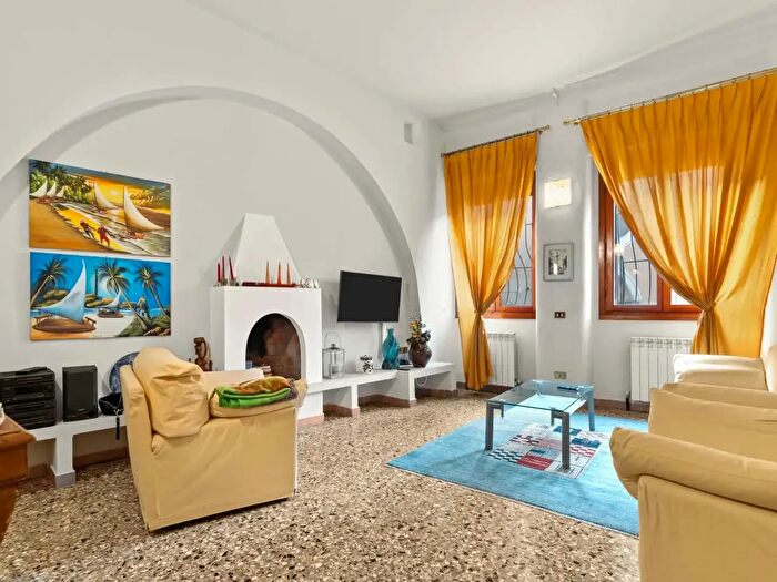 Appartamento bilocale in vendita in Via Fusetti, Milano