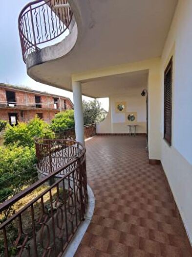 Appartamento con 6 locali in vendita in Via Giuseppe Mazzini, Sellia Marina