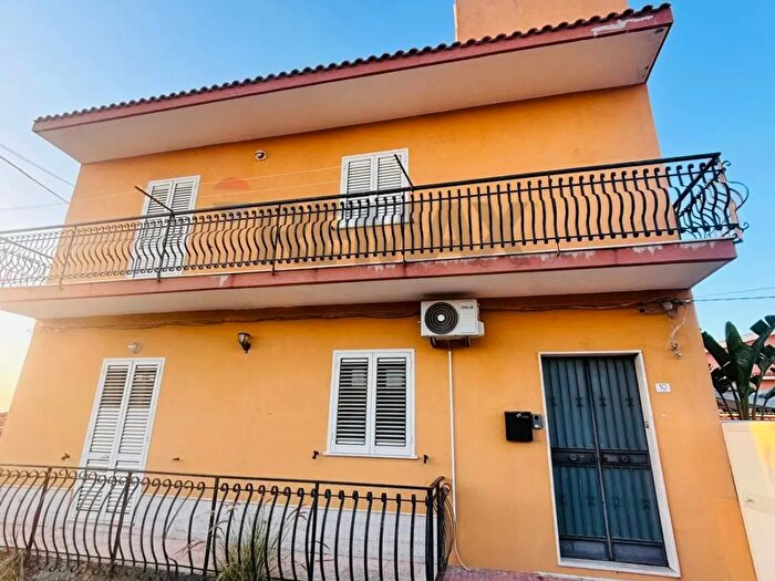Casa con 5 locali in vendita in Viale Epicarmo Corbino, Augusta