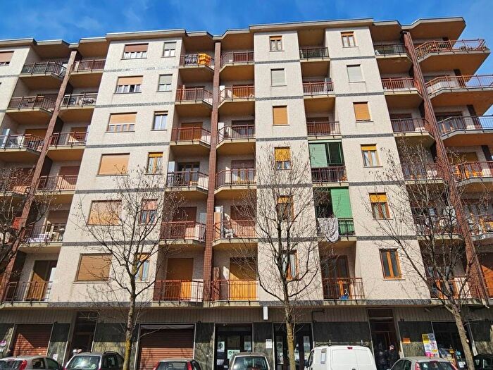 Appartamento bilocale in affitto in Via Tessarin, Venaria Reale
