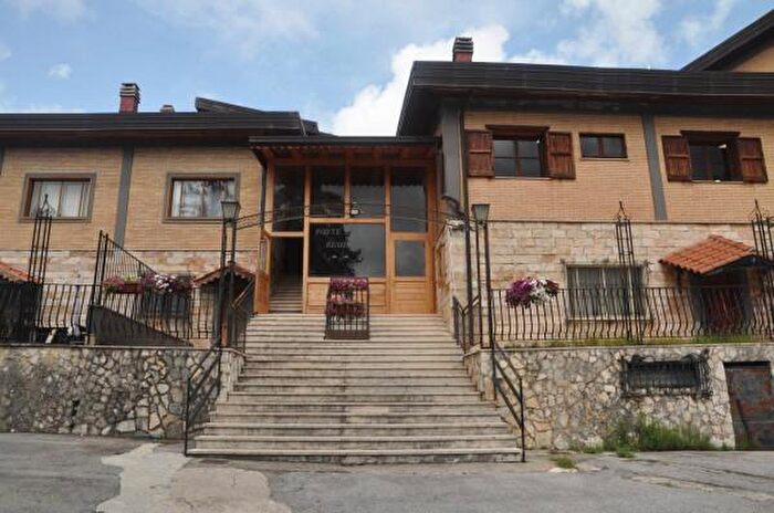 Appartamento quadrilocale in vendita in Via Fonte dellEremita, Roccaraso
