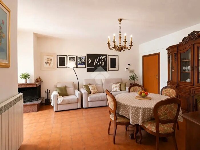 Appartamento quadrilocale in vendita in Via Staderini, Terni
