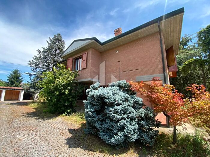 Casa con 12 locali in vendita in Viale Europa, Masi Torello