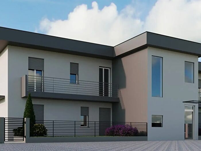 Appartamento quadrilocale in vendita in Via San Francesco dAssisi, Palosco