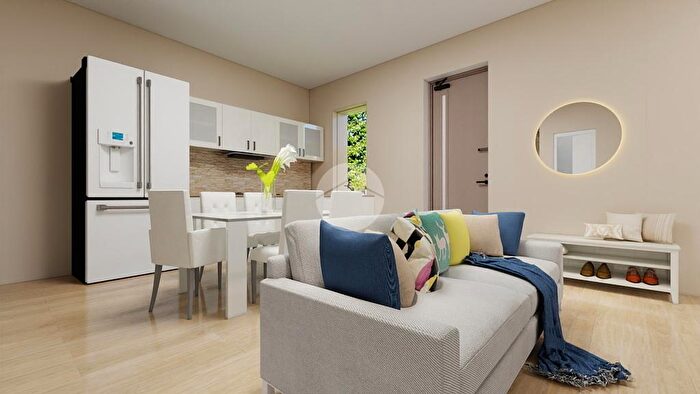 Casa con 5 locali in vendita in Via Bernini Buri, Verona