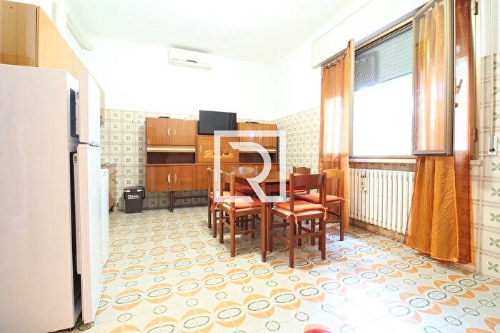 Appartamento trilocale in affitto in Via Cicerone Cervia, Cervia