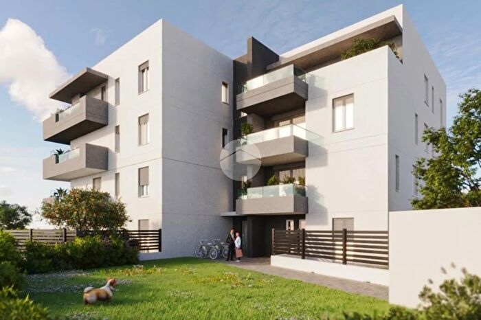 Appartamento quadrilocale in vendita in Via S Martino, Rho