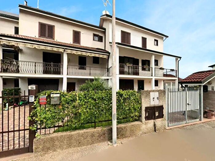 Casa con 6 locali in vendita in Piazza Lombardi, Peschiera Borromeo