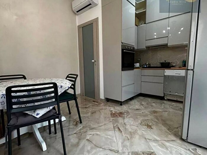 Appartamento trilocale in affitto in Castello Don Minzoni, Rapallo