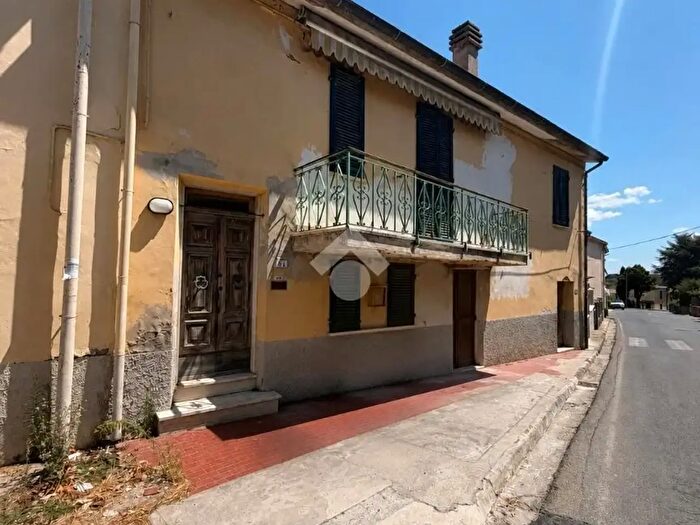 Appartamento quadrilocale in vendita in Via del Commercio Sud, Casciana Terme Lari