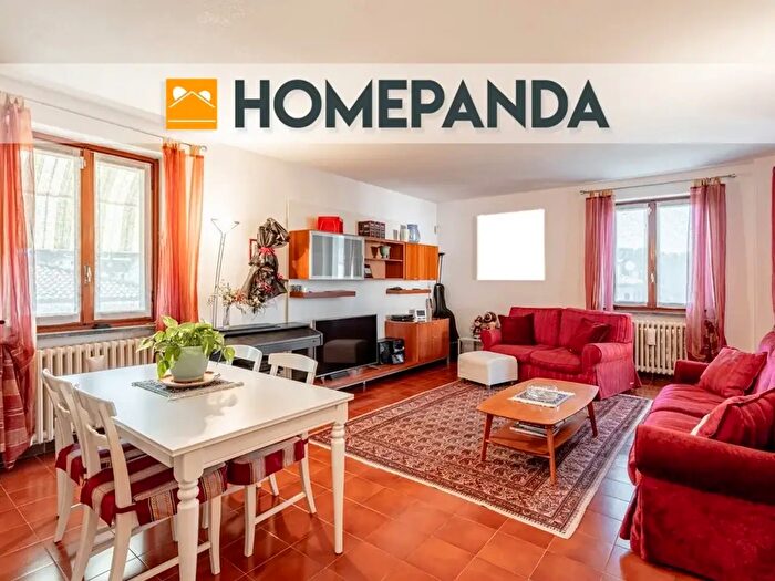 Casa con 6 locali in vendita in Via G Garibaldi, Bubbiano