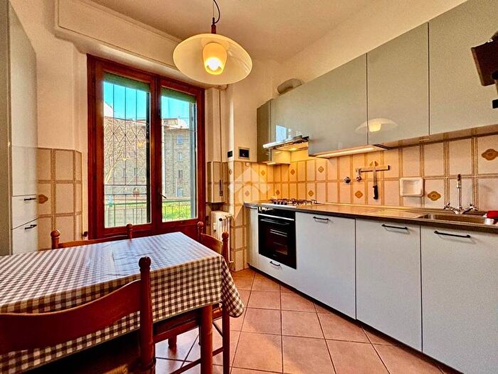 Appartamento quadrilocale in affitto in Appartamento Via del Romitino, Leopoldo Vittorio Emanuele Statuto, Firenze