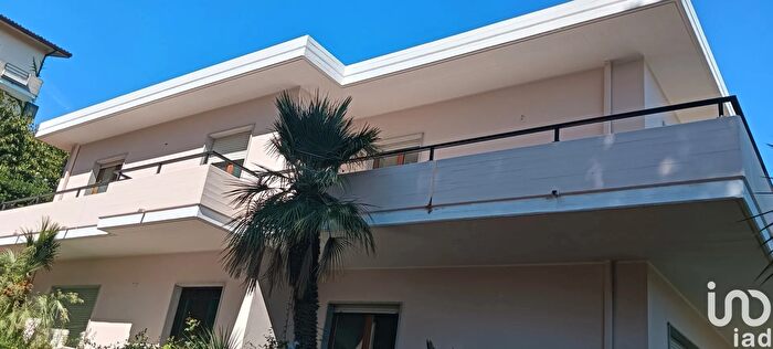 Casa con 11 locali in vendita in Via Gran Sasso, Montesilvano