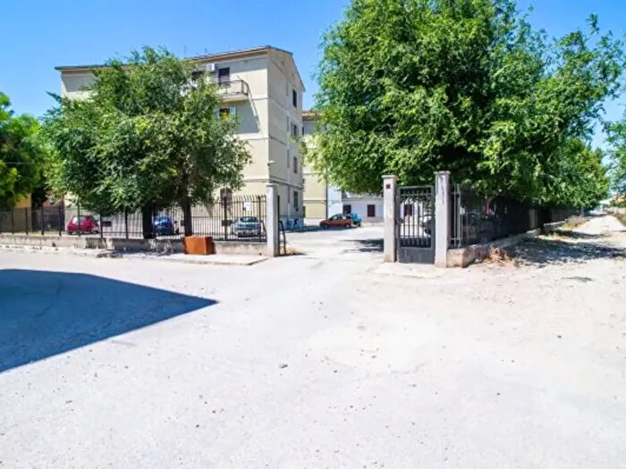 Appartamento trilocale in vendita in Via Piave, Lucera