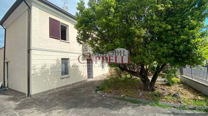 Casa con 5 locali in vendita in Via Santa Croce Bertinoro Forlìcesena Bertinoro Santa Maria Nuova, Bertinoro