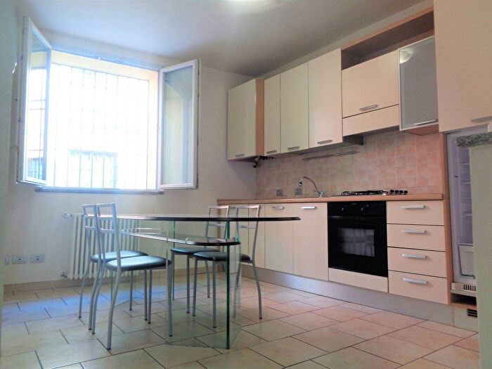 Appartamento trilocale in affitto in Via Fornaci, Piazzale Milano Stazione, Piacenza