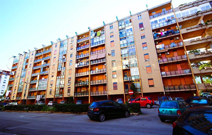 Appartamento con 5 locali in vendita in Palermo