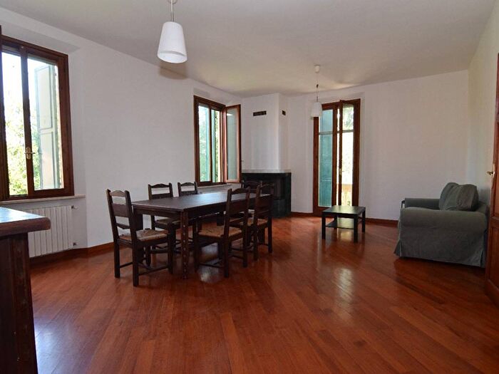 Appartamento con 5 locali in affitto in Gardenia, Reggio Emilia