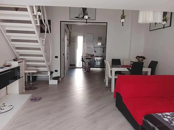 Appartamento monolocale in vendita in Via Nuova, Castellammare Di Stabia