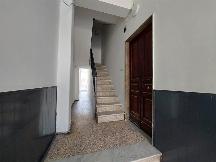 Appartamento trilocale in vendita in Via Palermo, Catania