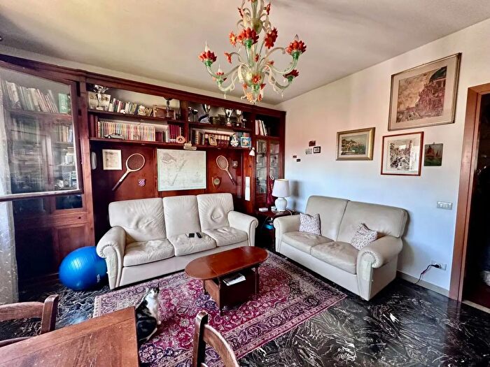 Appartamento con 5 locali in vendita in Via Lepanto, Venezia