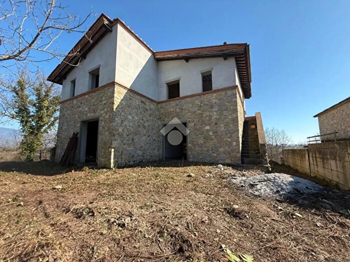 Casa quadrilocale in vendita in Via Luigi Pirandello, Laterina Pergine Valdarno