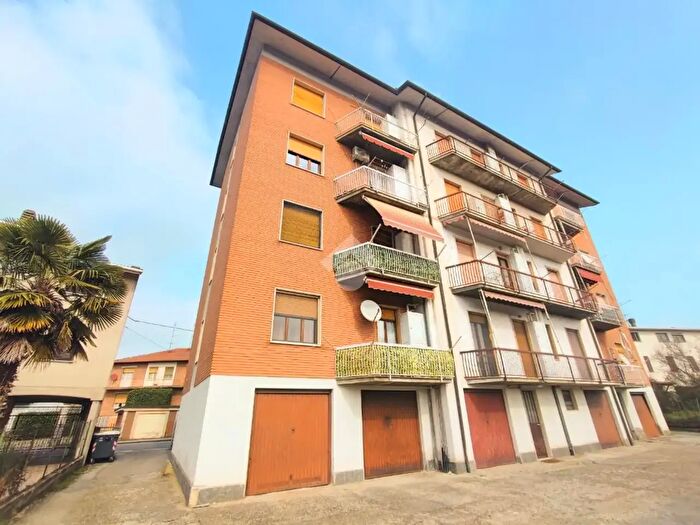 Appartamento con 5 locali in vendita in Via Guglielmo Marconi, Viguzzolo