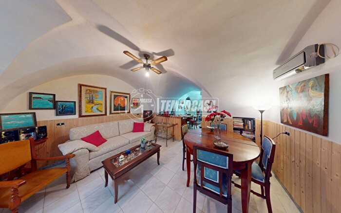 Casa trilocale in vendita in Via Pellegrini, Scorrano