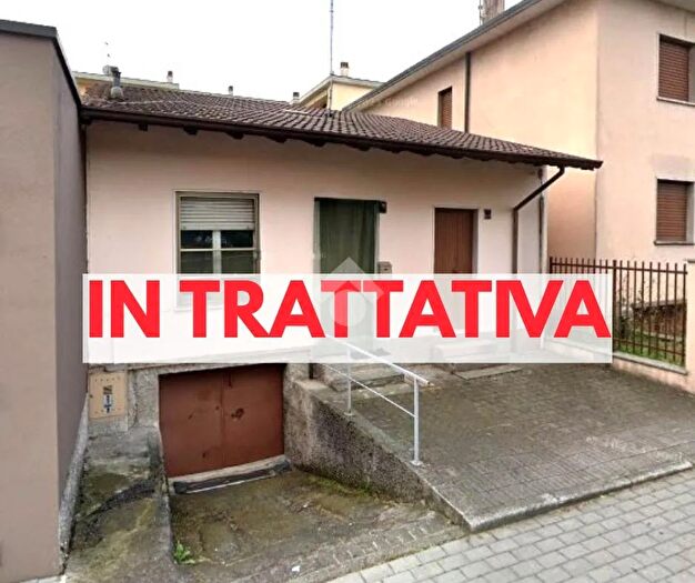 Appartamento trilocale in vendita in Via Correggio, Pioltello