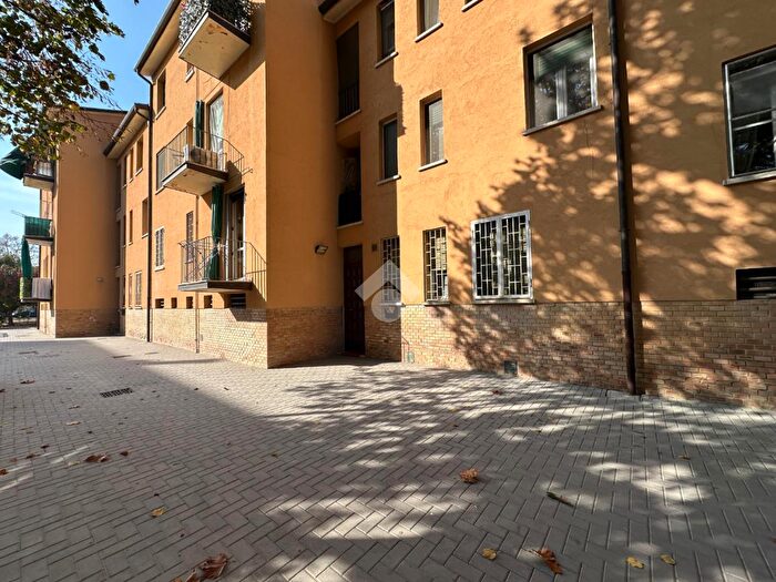 Appartamento trilocale in vendita in Via Marconi, Castenaso