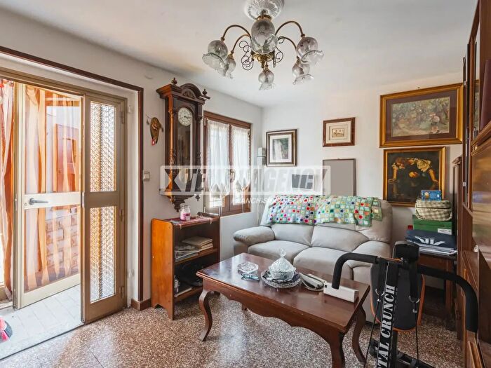 Appartamento trilocale in vendita in Via Casa Bellei, Pavullo Nel Frignano