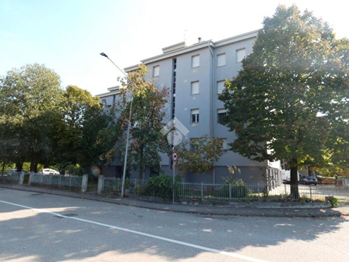 Appartamento trilocale in vendita in Via Don Minzoni, Centro, Bagnolo in Piano