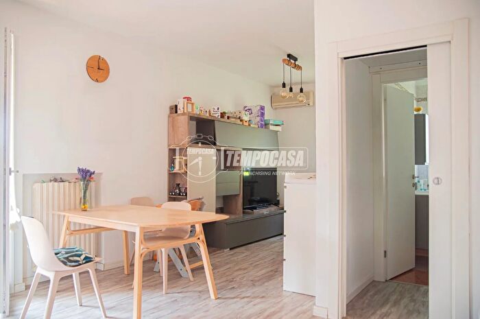 Appartamento trilocale in vendita in Via Pinarella, Cervia