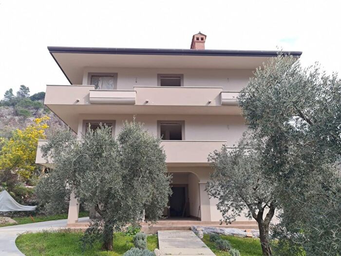 Appartamento quadrilocale in vendita in Supino