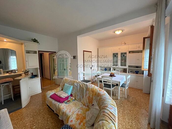 Appartamento con 6 locali in vendita in Siena