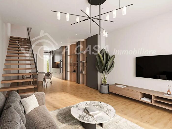 Casa con 6 locali in vendita in Strada delle Milane, Medesano