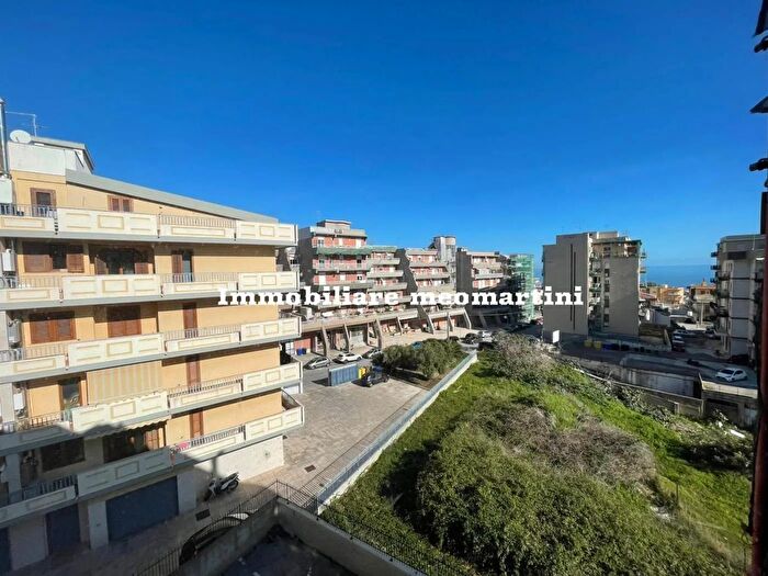 Appartamento trilocale in affitto in Via Filisto Siracusa Sr, Siracusa