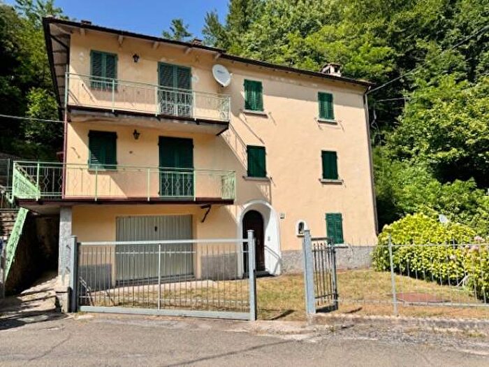 Casa con 6 locali in vendita in Località Case Boni, Alto Reno Terme