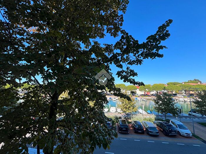 Appartamento trilocale in vendita in Riva S Slataper, Grado