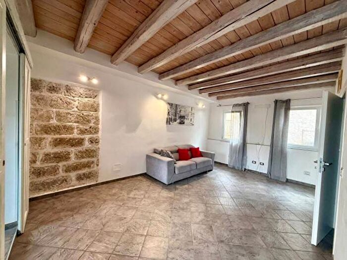 Appartamento trilocale in affitto in Via Manganelli, Centro, Carini